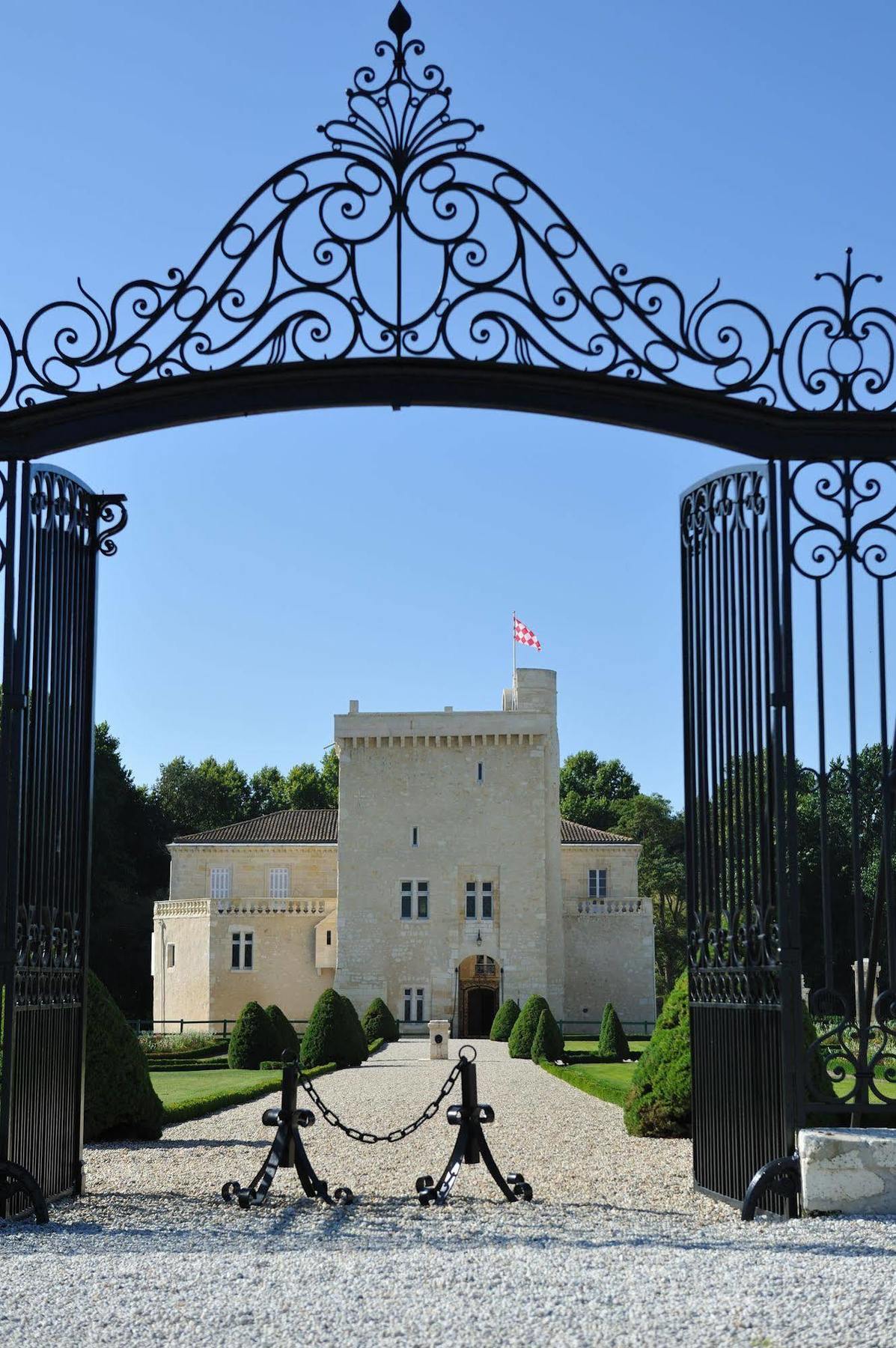Chateau La Tour Carnet Saint-Laurent-de-Medoc Exterior photo