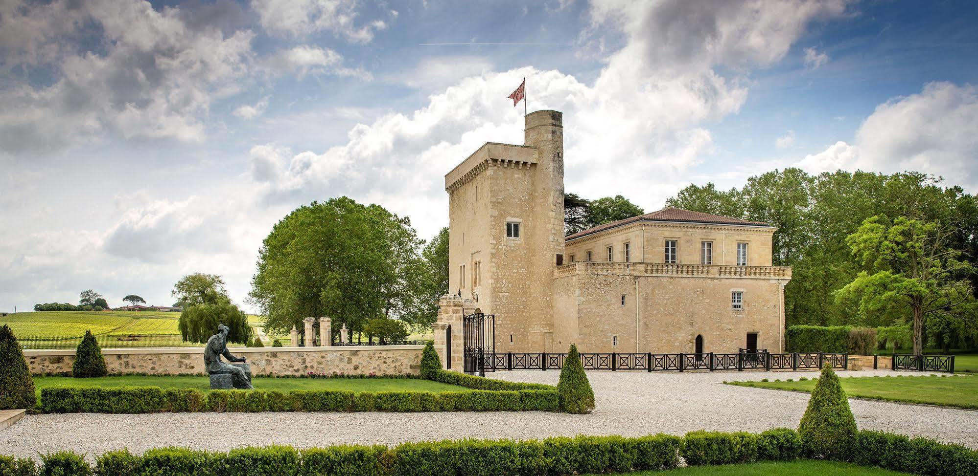 Chateau La Tour Carnet Saint-Laurent-de-Medoc Exterior photo