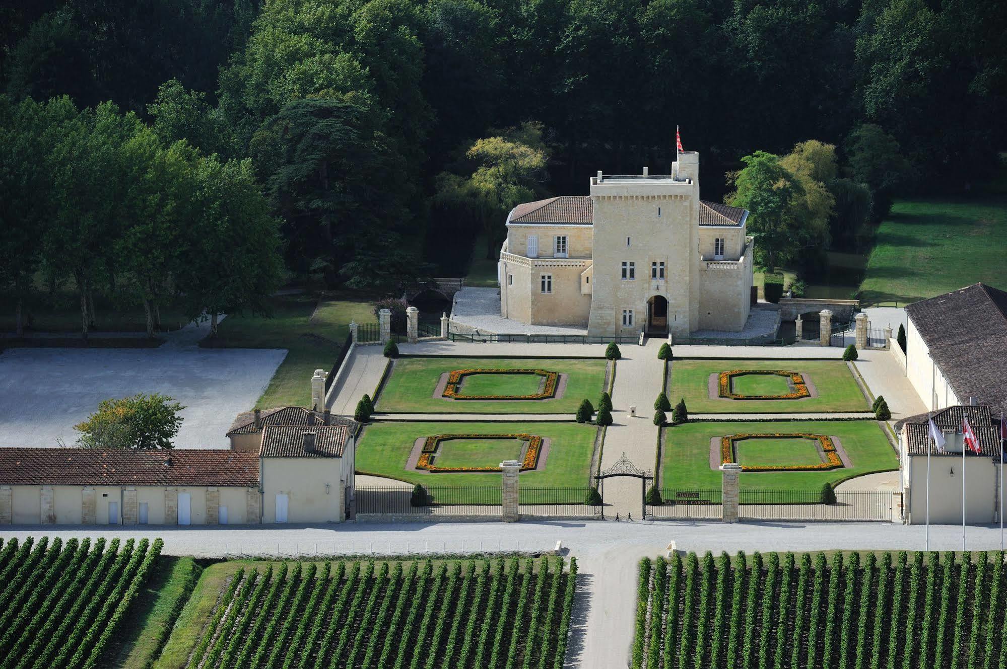 Chateau La Tour Carnet Saint-Laurent-de-Medoc Exterior photo